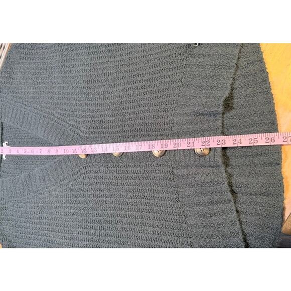 American Eagle Buttoned Boxy Cardigan Sweaters Size XS Oversized Gray Green Cozy - Picture 7 of 16